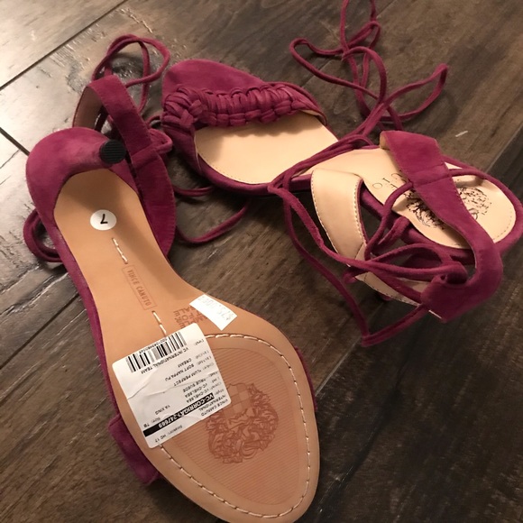 Vince Camuto tie up sandals - Picture 3 of 3